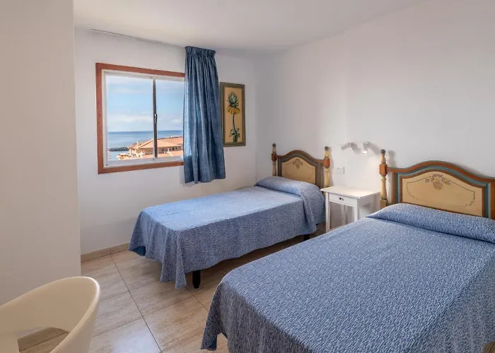 Torres Del Sol - Cristianos ロスクリスティアーノス